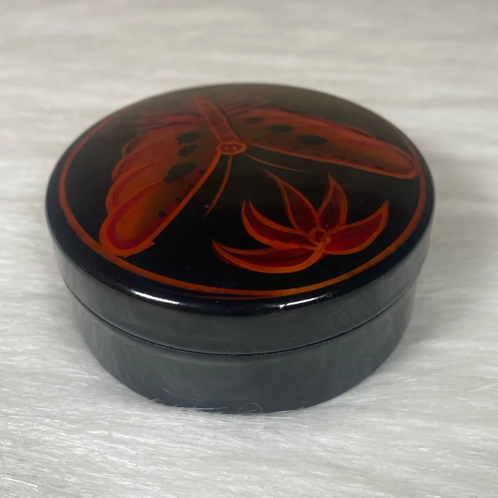 Pier 1 Imports Butterfly Lacquer Wood Trinket Box Red Velvet Interior